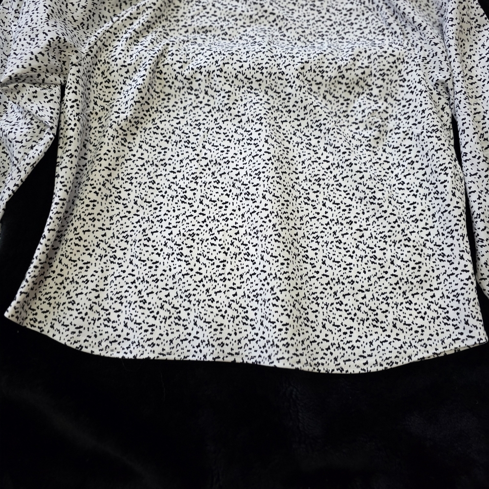 MELLODAY Monochrome Patterned Blouse - Picture 6 of 10